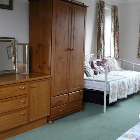 Bramley Cottage Holidays Chichester Exteriör bild