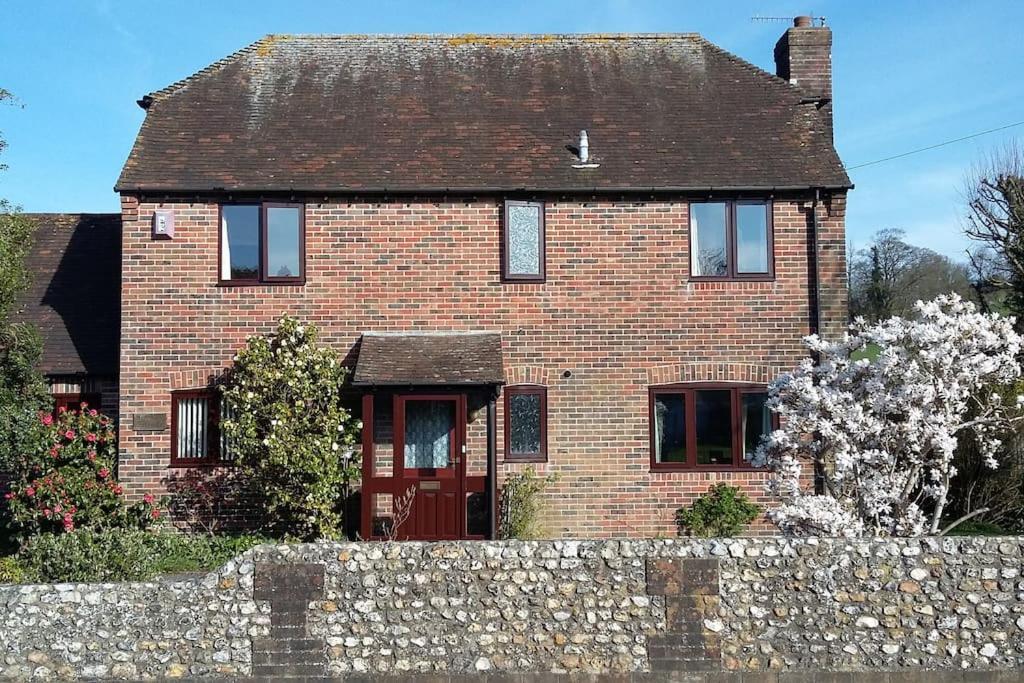 Bramley Cottage Holidays Chichester Exteriör bild